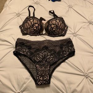 Victoria secret bra and panty set